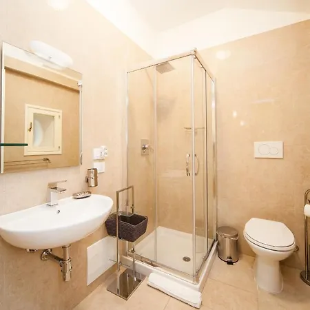 Διαμέρισμα Palazzo Marigliano - Serviced Νάπολη