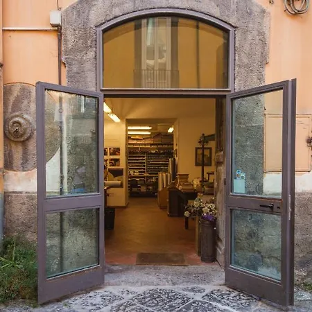 Apartment Palazzo Marigliano - Serviced Naples